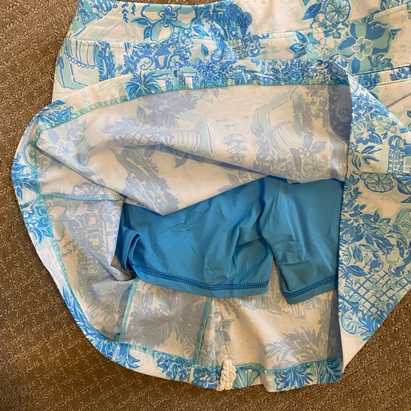 SOLD Lilly Pulitzer Daphne Golf Skort - Picture 10 of 11